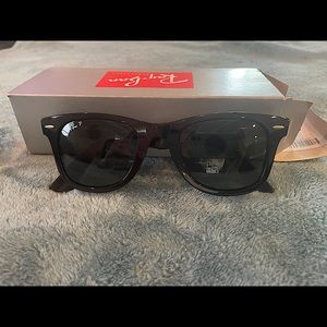 Ray Ban Classic Wayfarer Polarized
